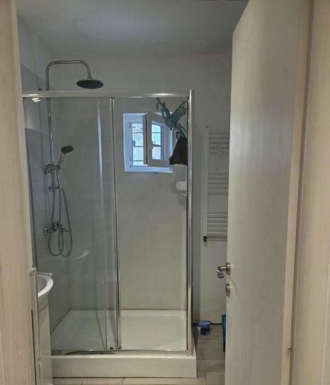 Mosilor, 5 minute Metrou, centrala proprie.